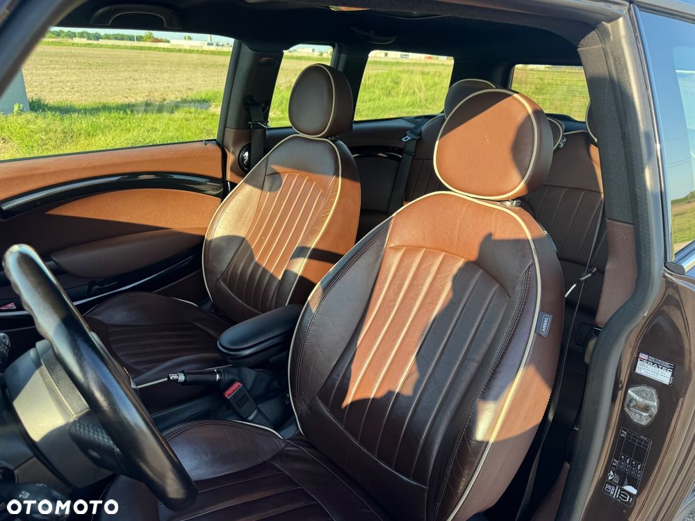 MINI Clubman Cooper SD - 21