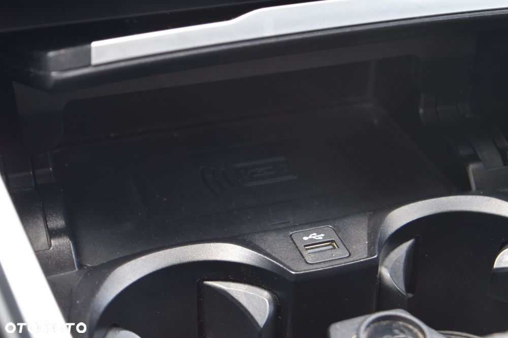 BMW Seria 3 320d xDrive Luxury Line sport - 22