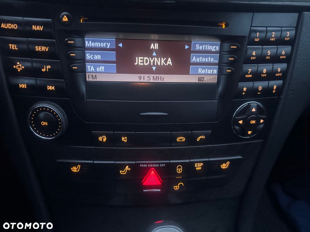 Mercedes-Benz Klasa E - 14