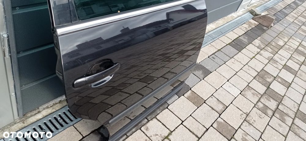 VW Passat B5 FL Drzwi prawe  tylne LC9Z - 6