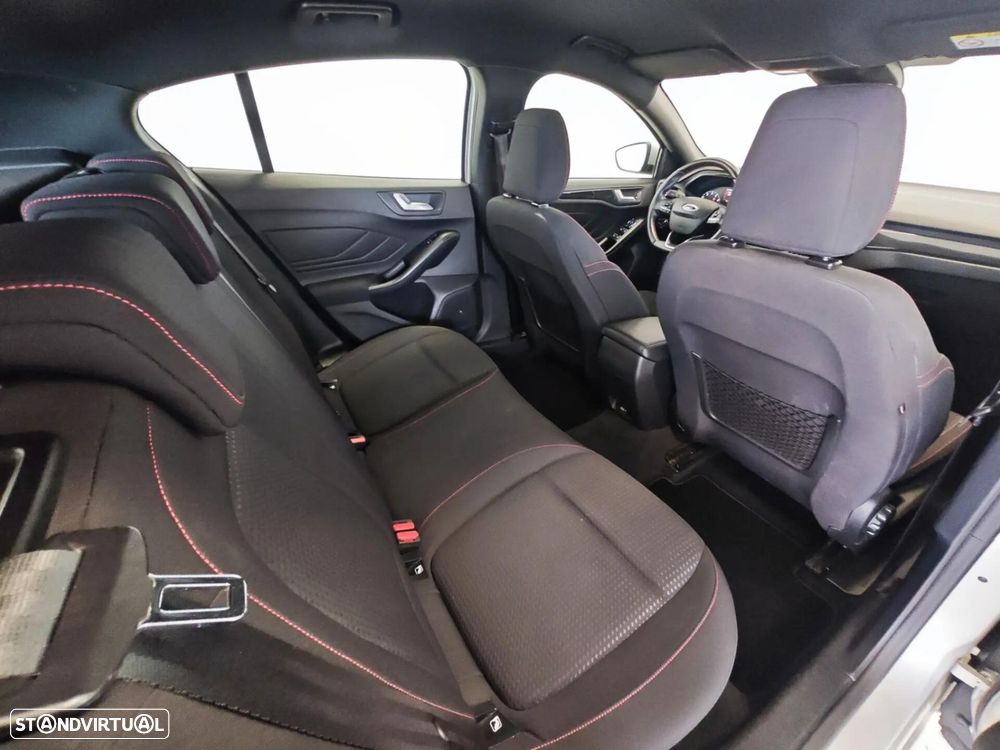 Ford Focus 1.0 EcoBoost ST-Line - 9
