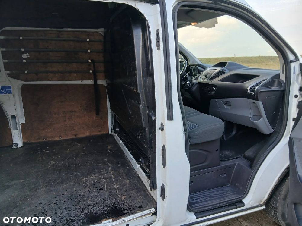 Ford TRANSIT CUSTOM - 22