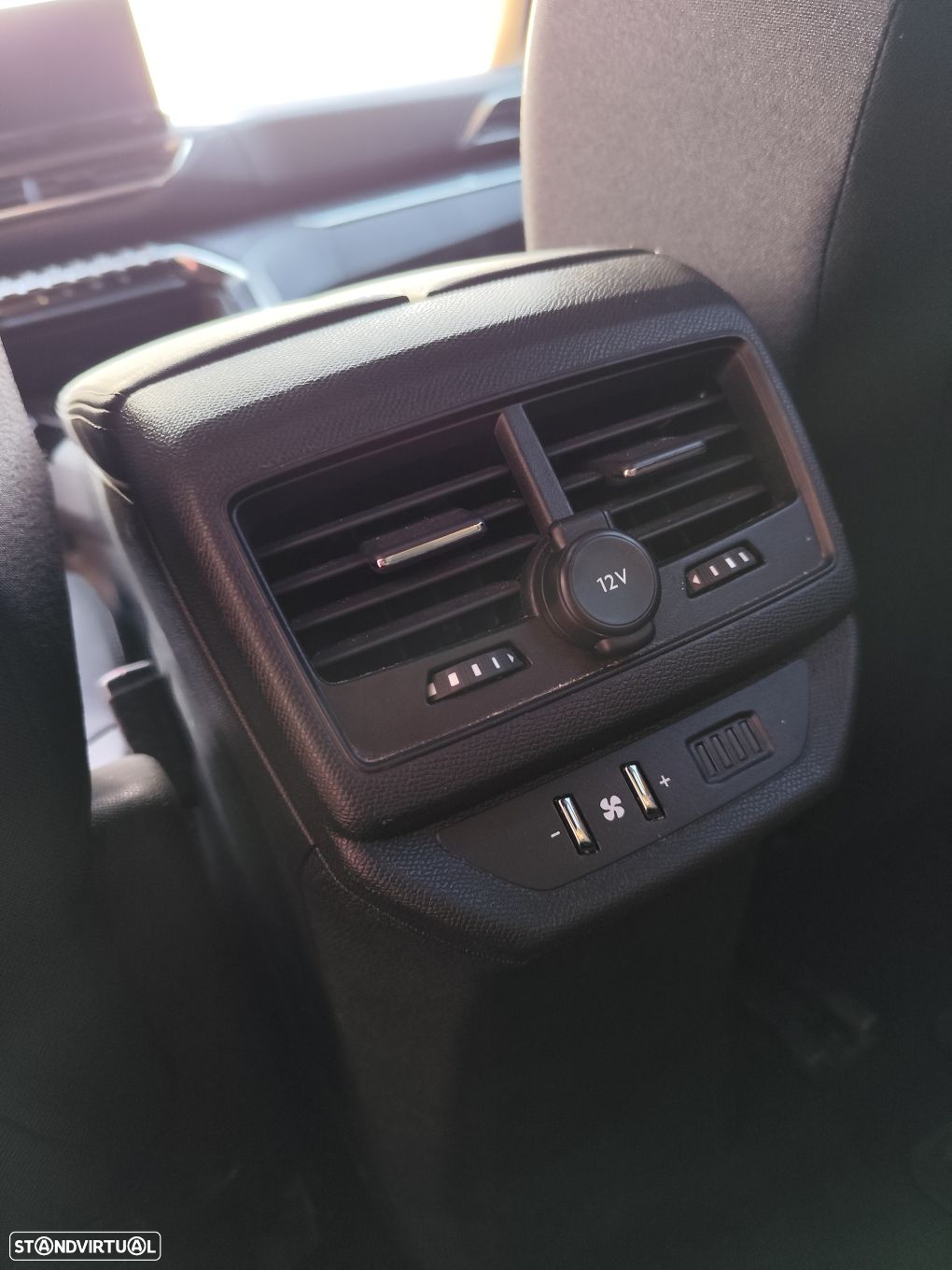 Peugeot 5008 1.2 PureTech Allure Pack EAT8 - 31
