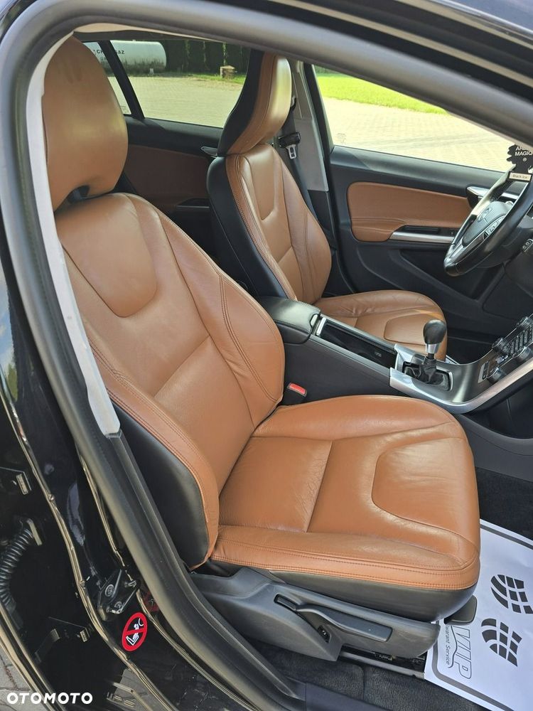 Volvo V60 - 25