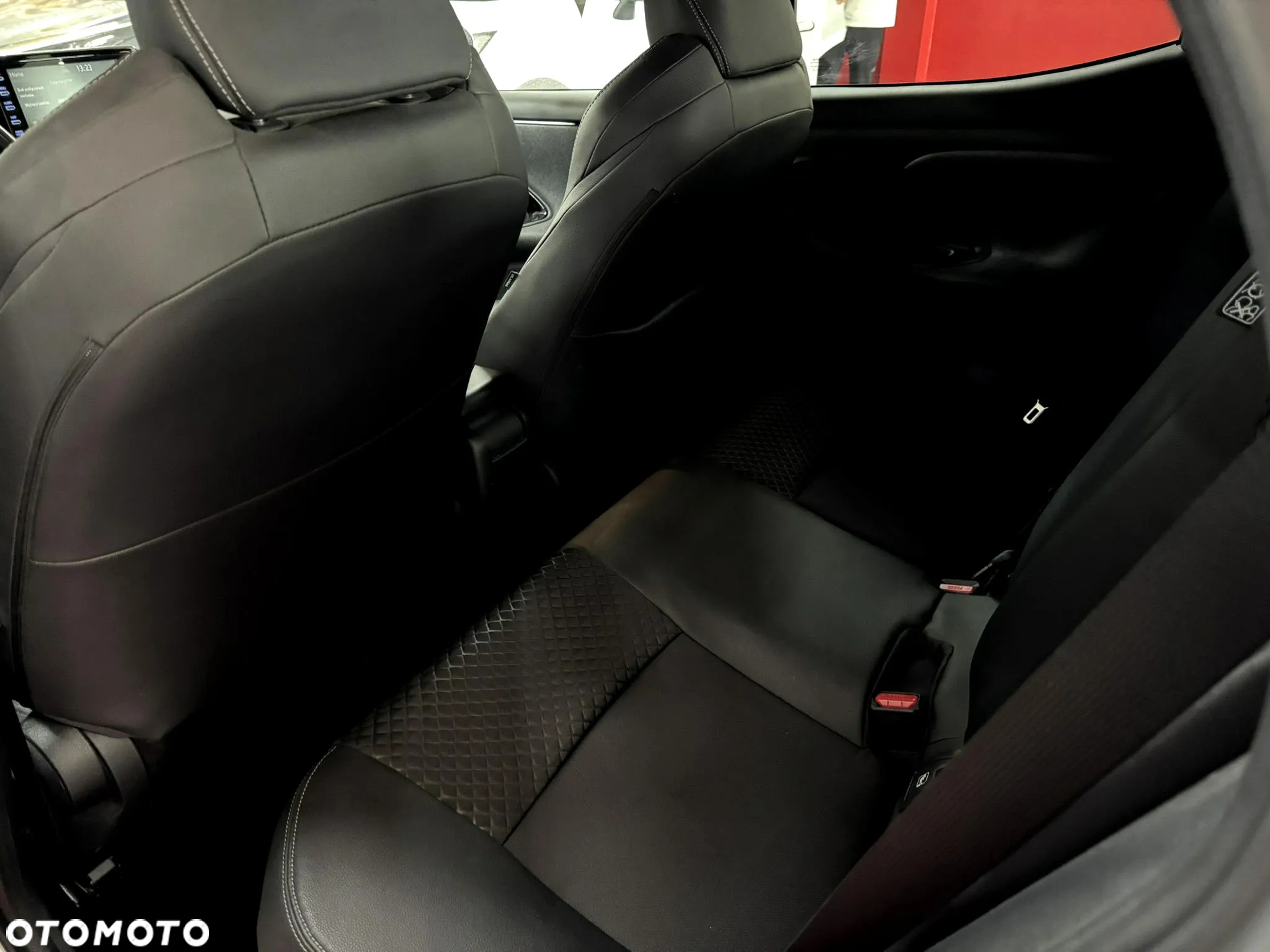 Toyota Yaris Hybrid 1.5 Selection Style - 13