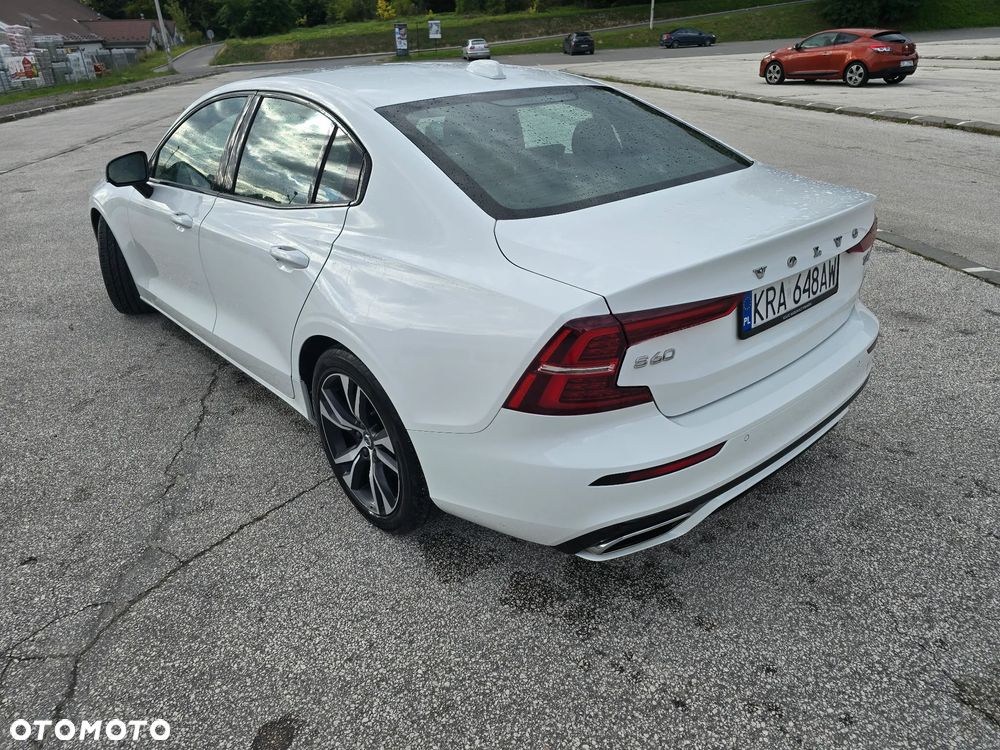 Volvo S60 T4 R-Design - 11