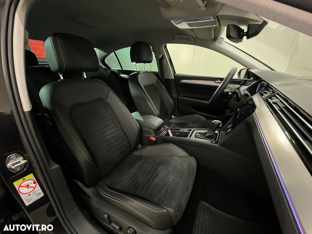 Volkswagen Passat 2.0 TDI DSG Highline - 13
