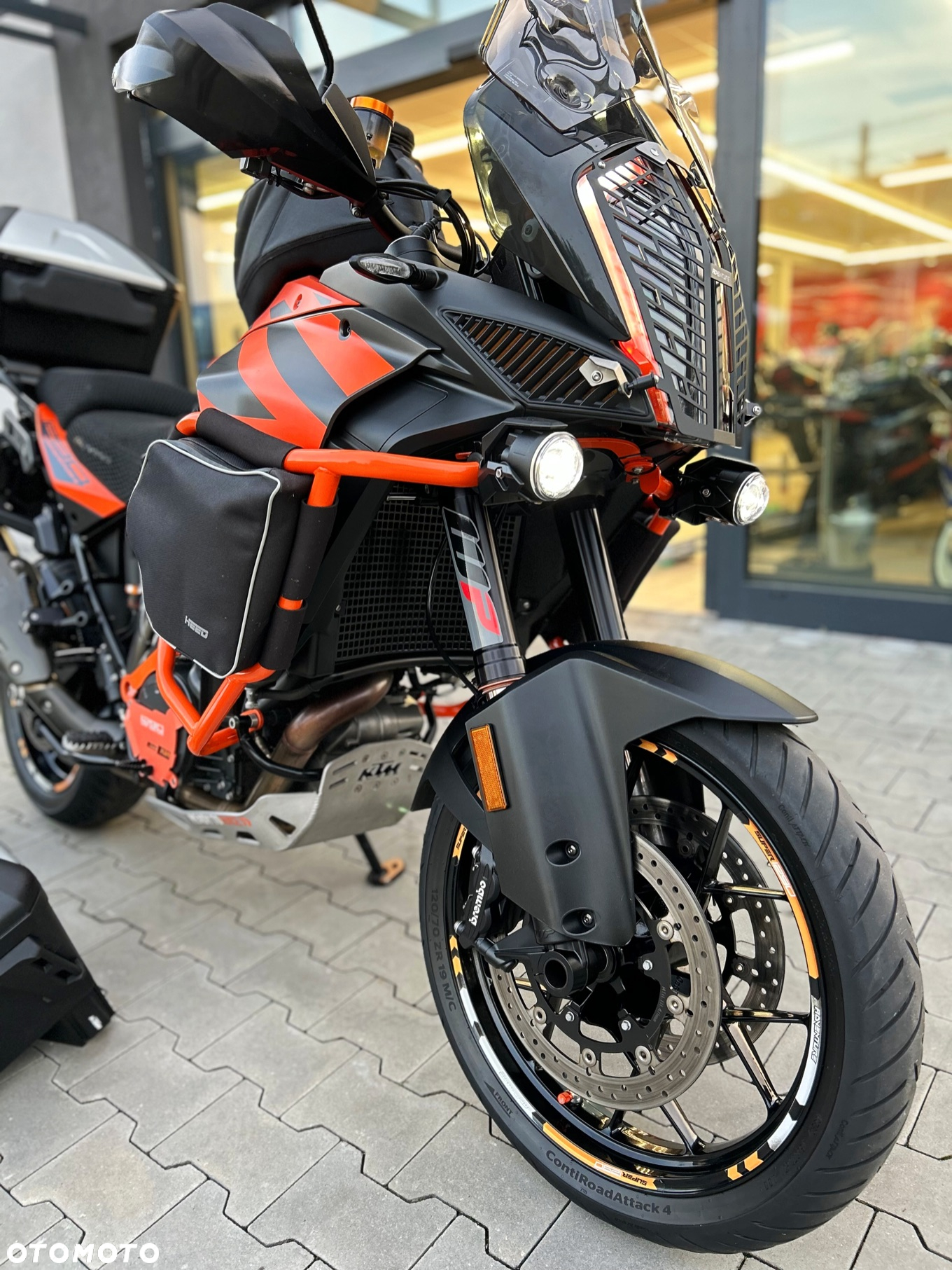 KTM Adventure - 9