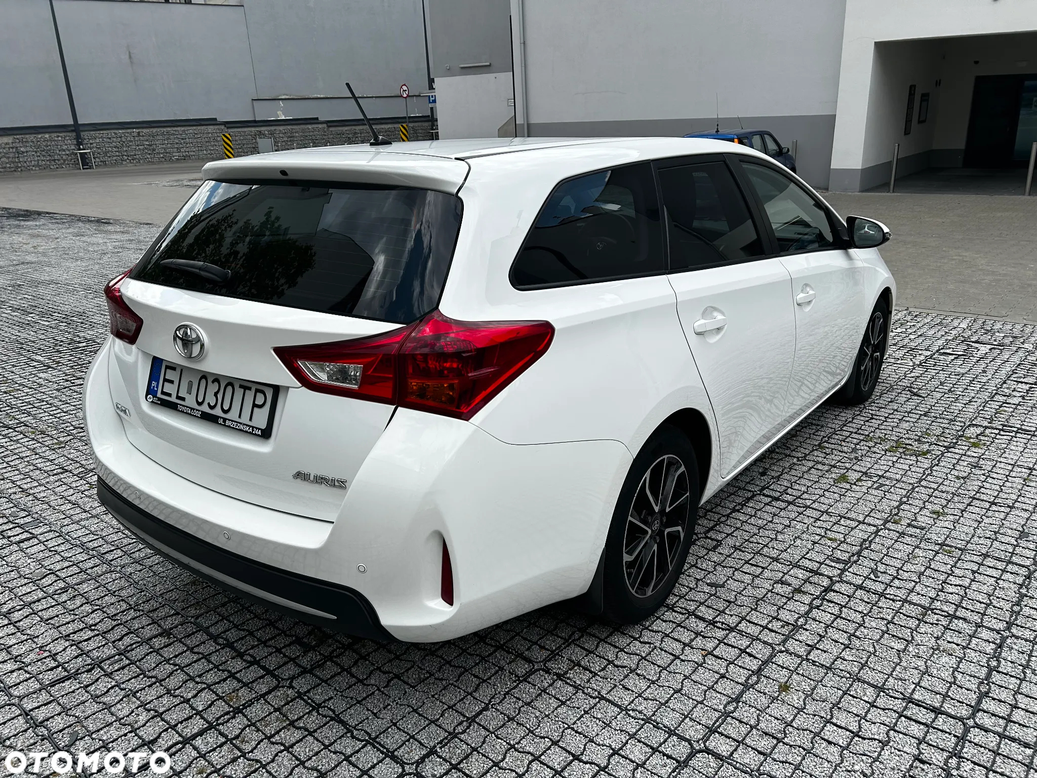 Toyota Auris 1.4 D-4D Active - 3