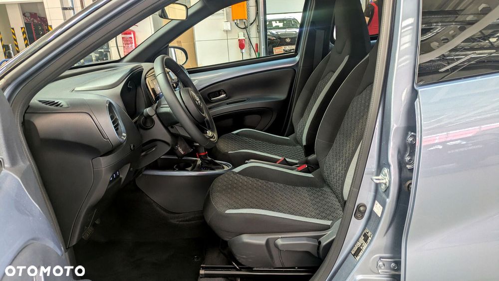 Toyota Aygo X 1.0 VVT-i Style CVT - 11
