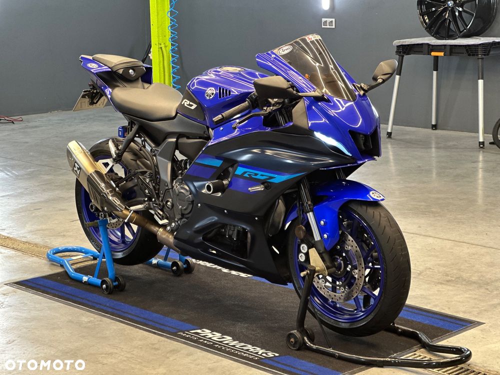 Yamaha R7 - 3