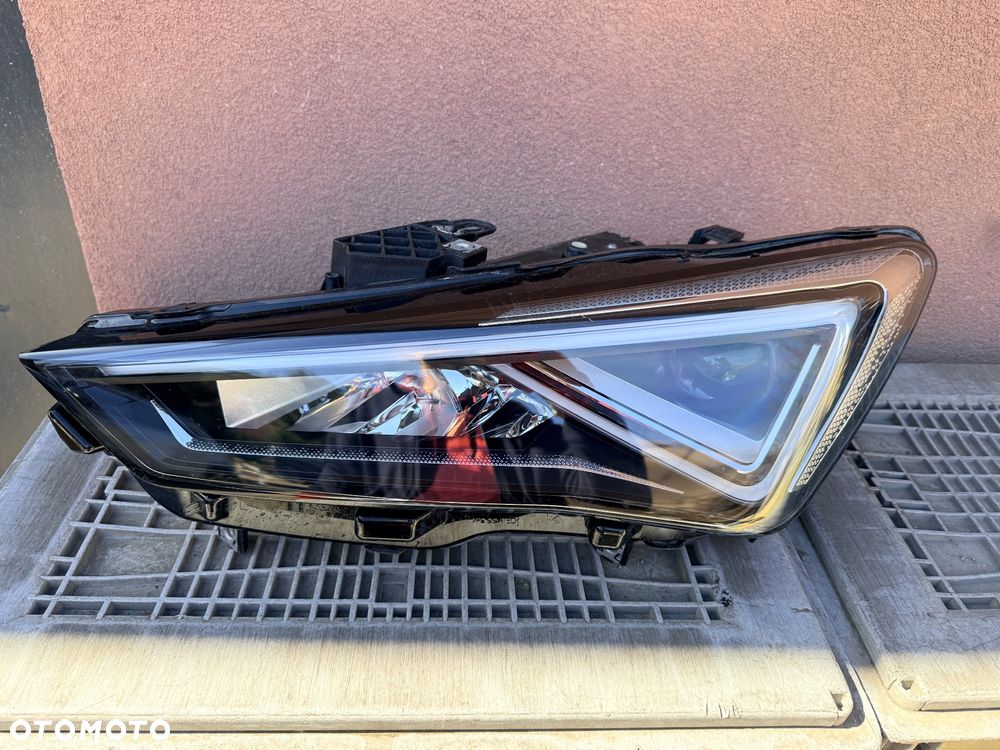 Lampa przednia SEAT LEON IV CUPRA FORMENTOR FULL LED EUROPA ORYGINAL VALEO - 1