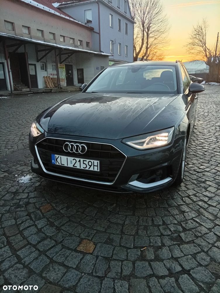 Audi A4 Avant 30 TDI S tronic - 11