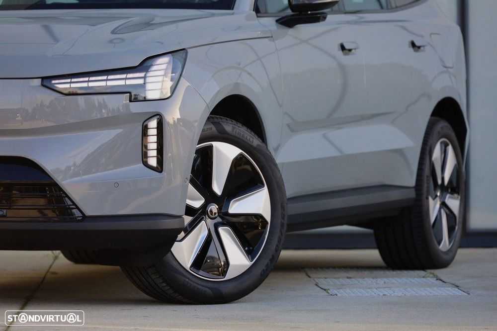 Volvo EX90 104 kWh Single Motor Core - 8