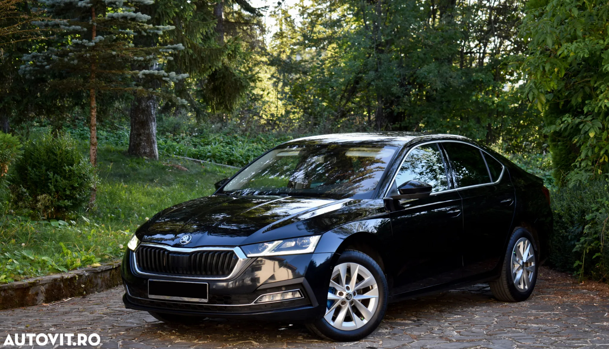 Skoda Octavia 2.0 TDI DSG Style - 2