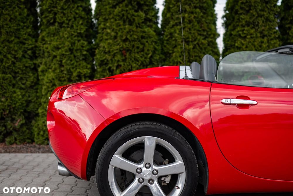 Pontiac Solstice - 39