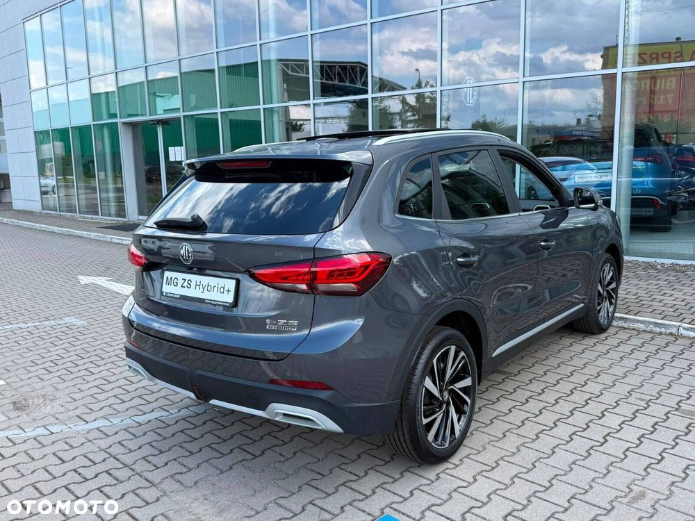 MG ZS Hybrid+ - 6