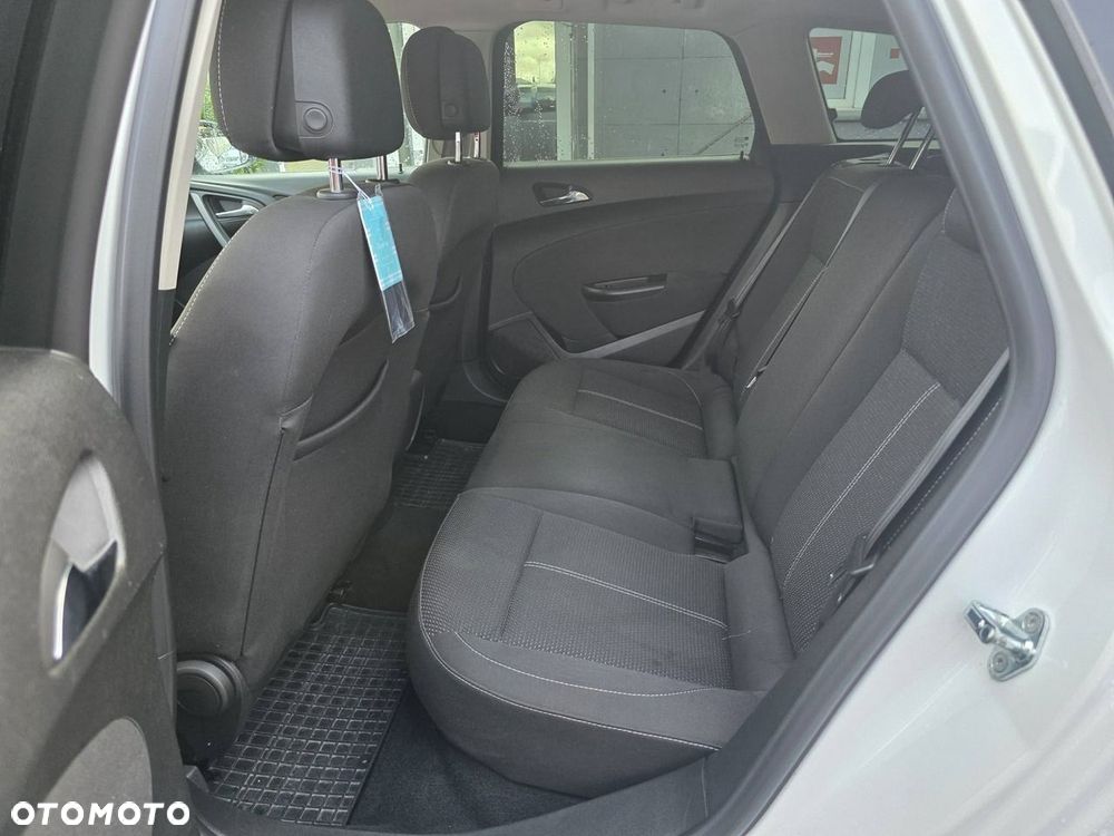 Opel Astra 2015