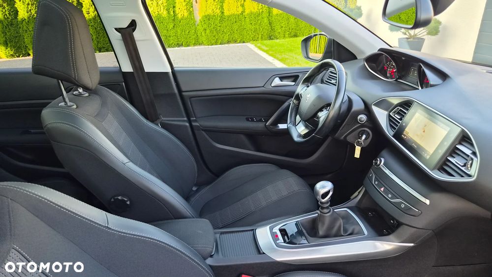 Peugeot 308 BlueHDi 130 Stop & Start Allure - 12