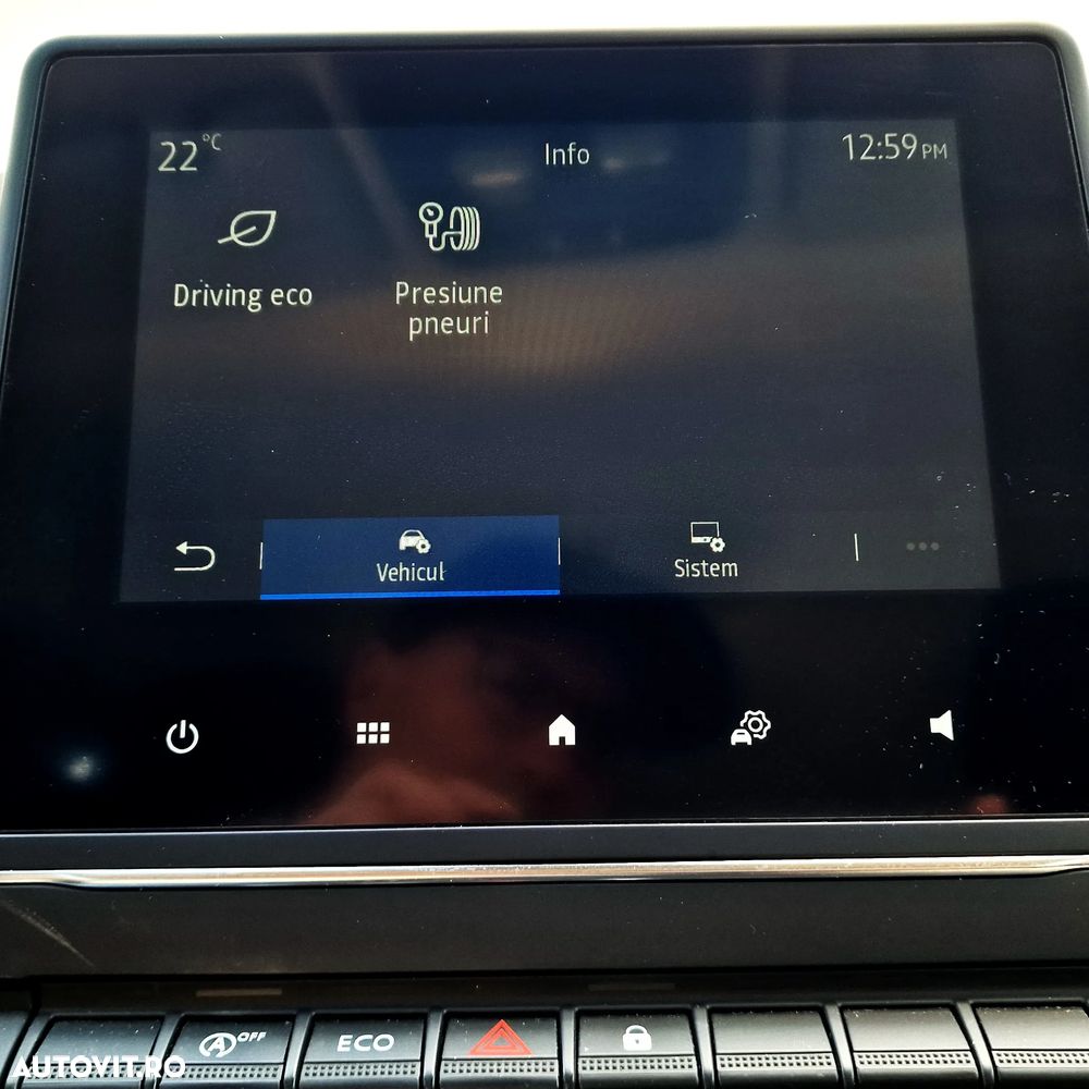 Renault Captur MHEV 140 Techno - 27