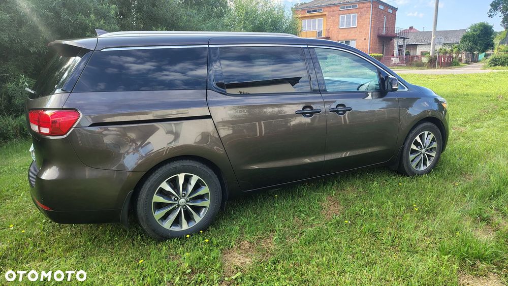 Kia Sedona 3.8 V6 LX - 35