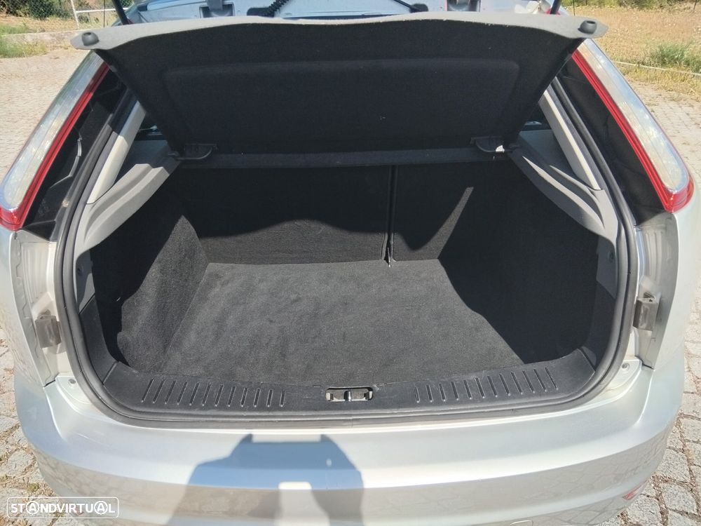 Ford Focus 1.6 TDCi ECOnetic - 9
