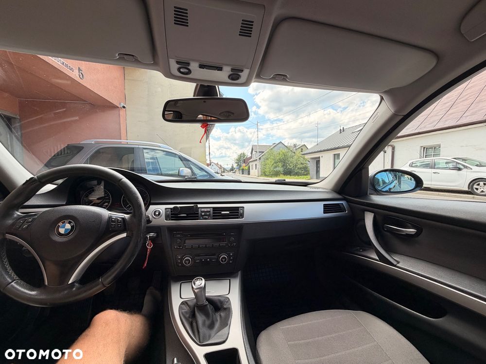 BMW Seria 3 - 15