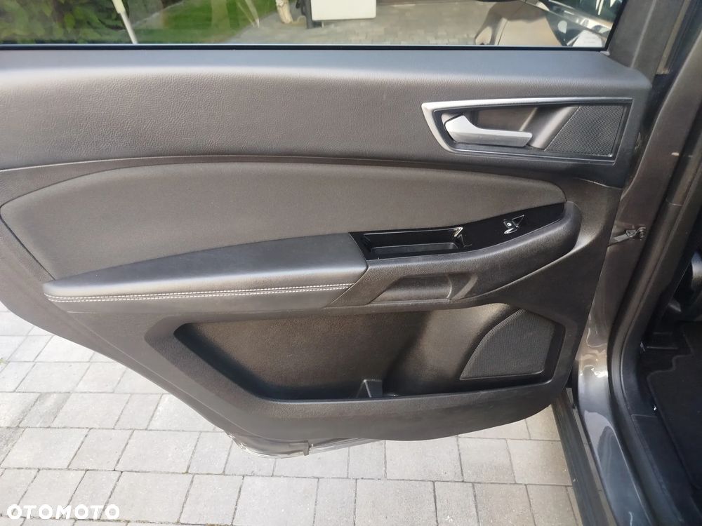 Ford Galaxy 2.0 TDCi Titanium - 16