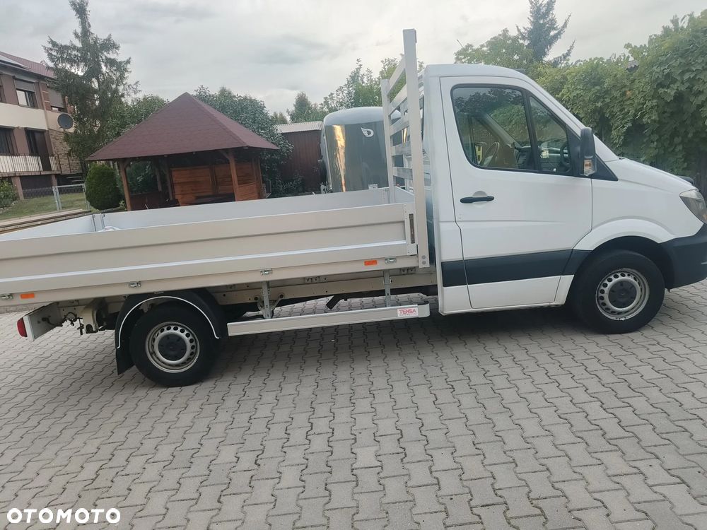 Mercedes-Benz Sprinter - 4