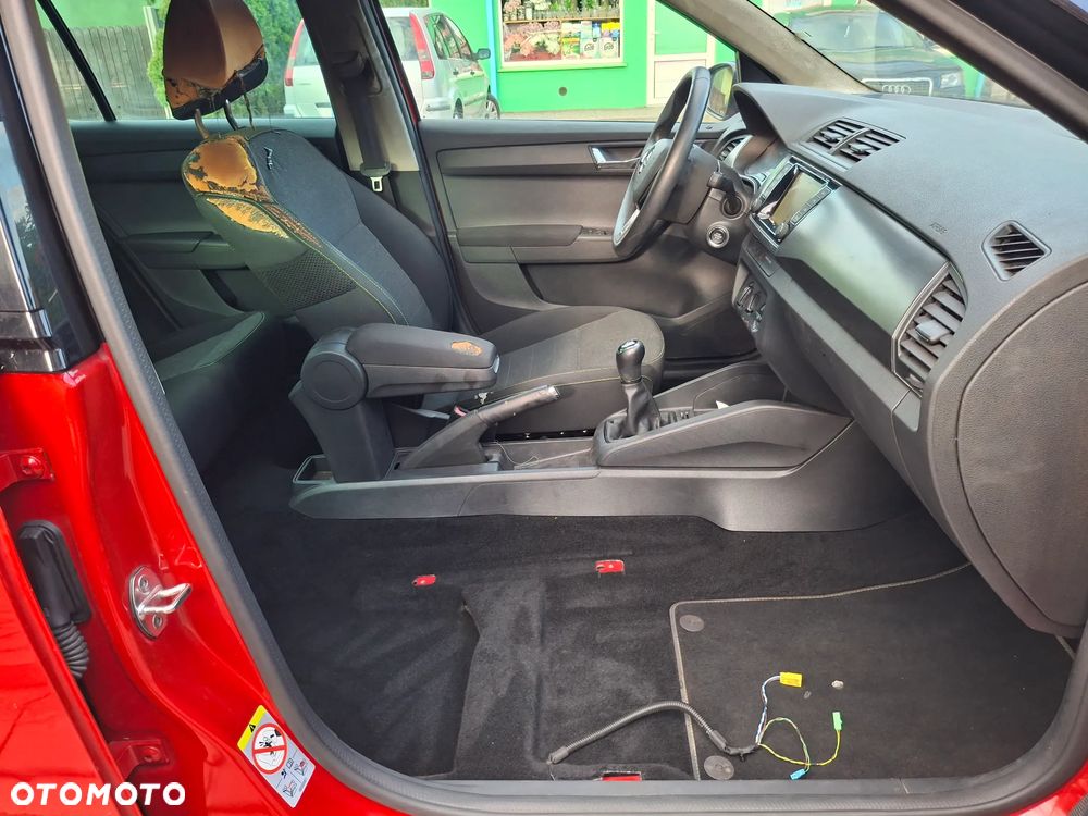 Skoda Fabia 1.0 TSI Style Color - 14