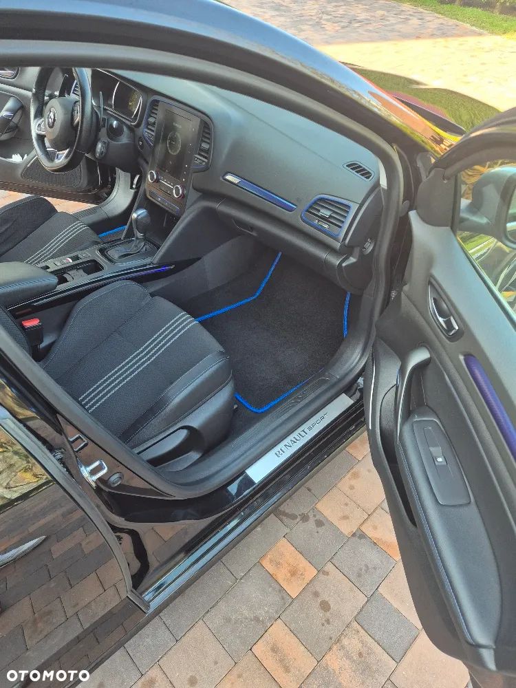 Renault Megane ENERGY TCe 205 EDC GT - 12