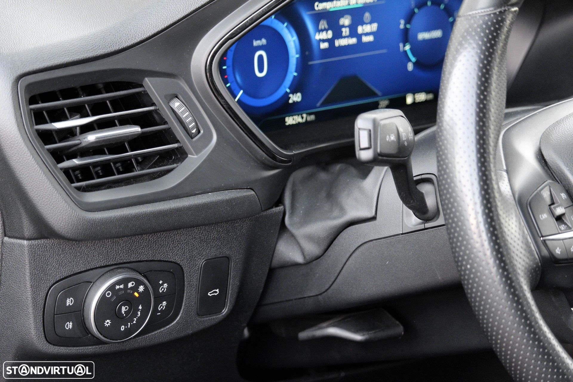 Ford Focus SW 1.0 EcoBoost MHEV ST-Line X - 11