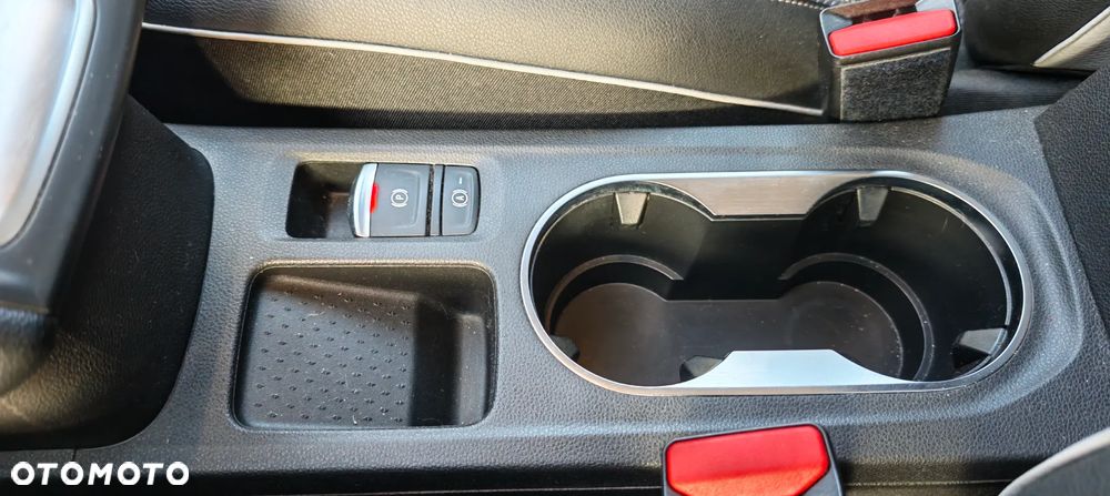 Renault Captur TCe Mild Hybrid 140 TECHNO - 13