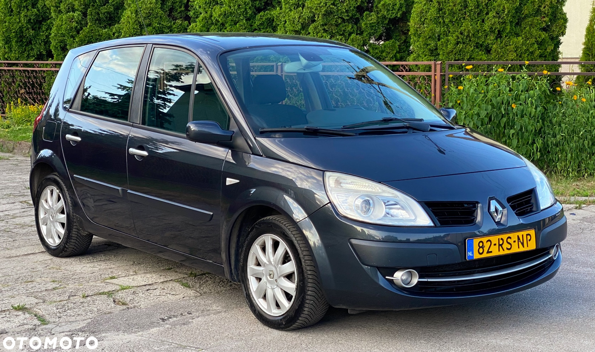 Renault Scenic 1.6 16V Dynamique - 3