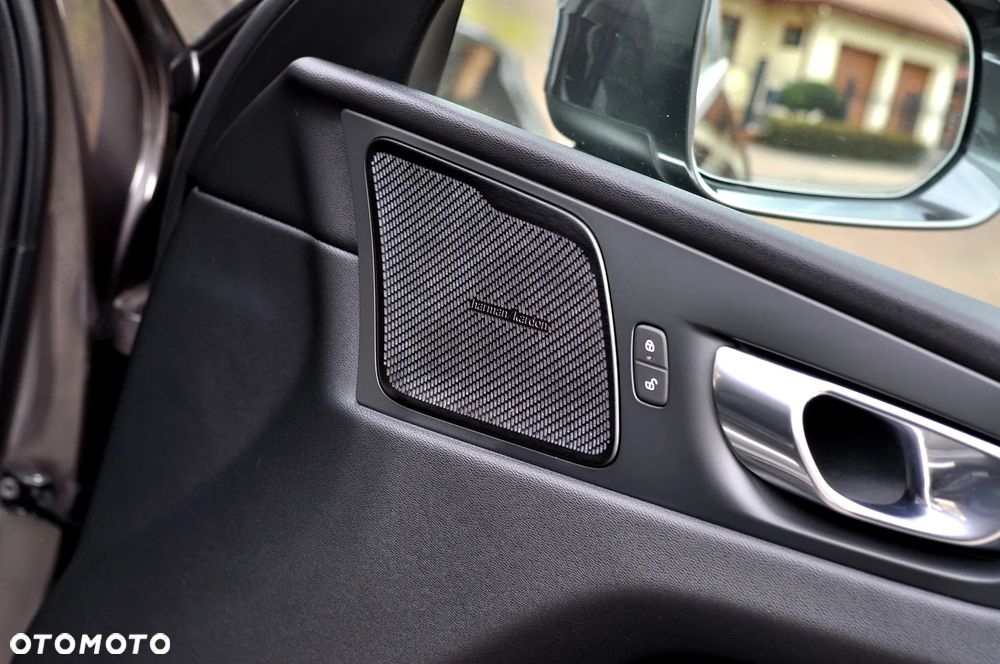 Volvo XC 60 B4 D AWD Geartronic Inscription - 19