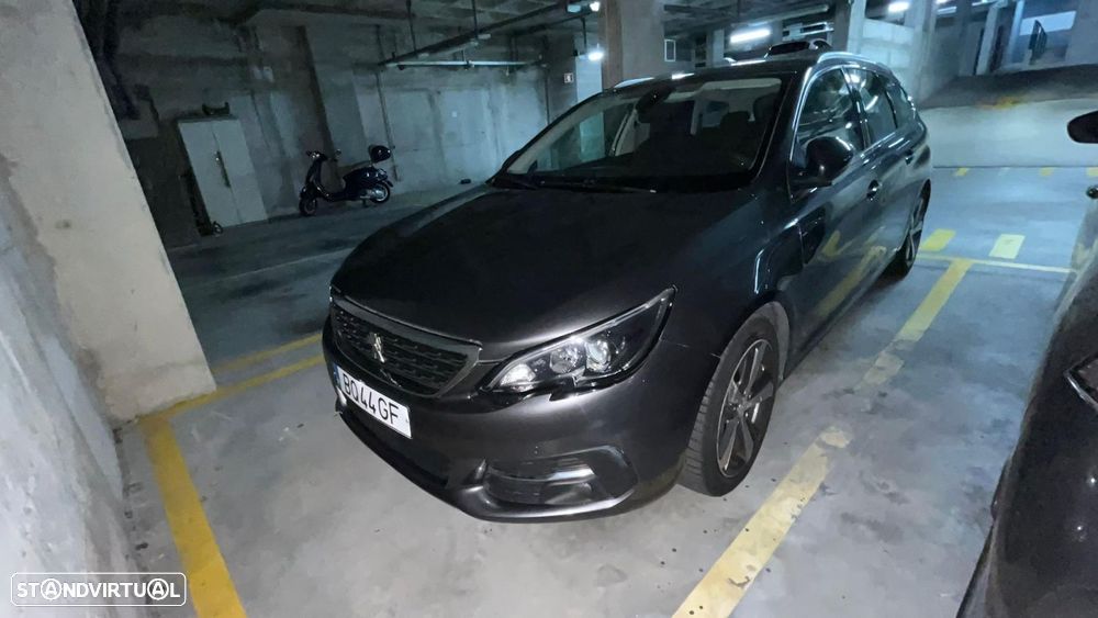Peugeot 308 SW BlueHDi 130 EAT8 Stop & Start Allure Pack - 9