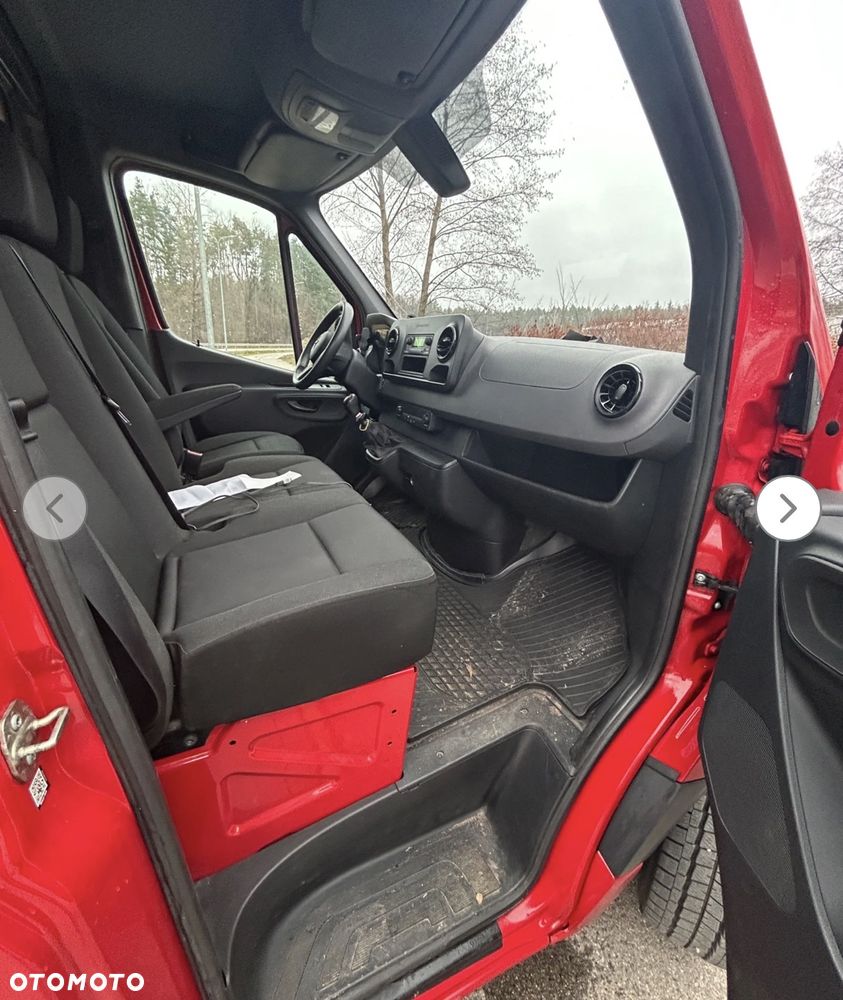 Mercedes-Benz Sprinter - 11