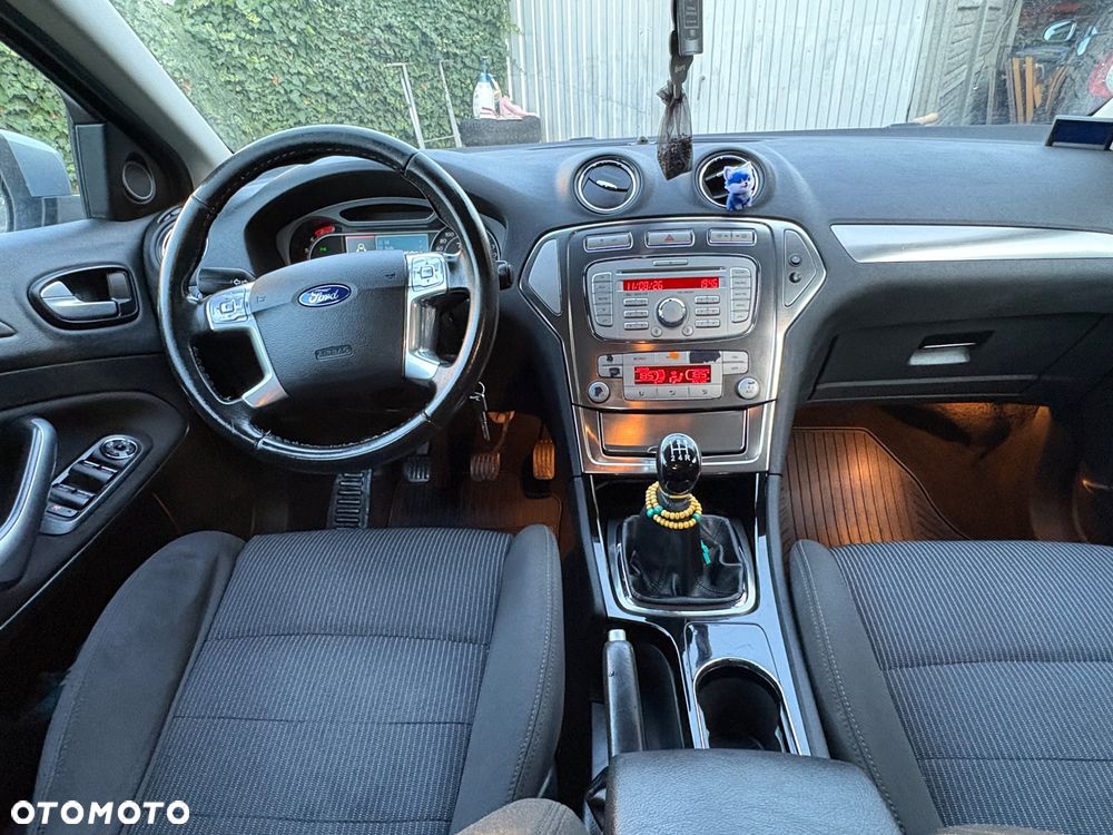 Ford Mondeo 1.6 Titanium - 11