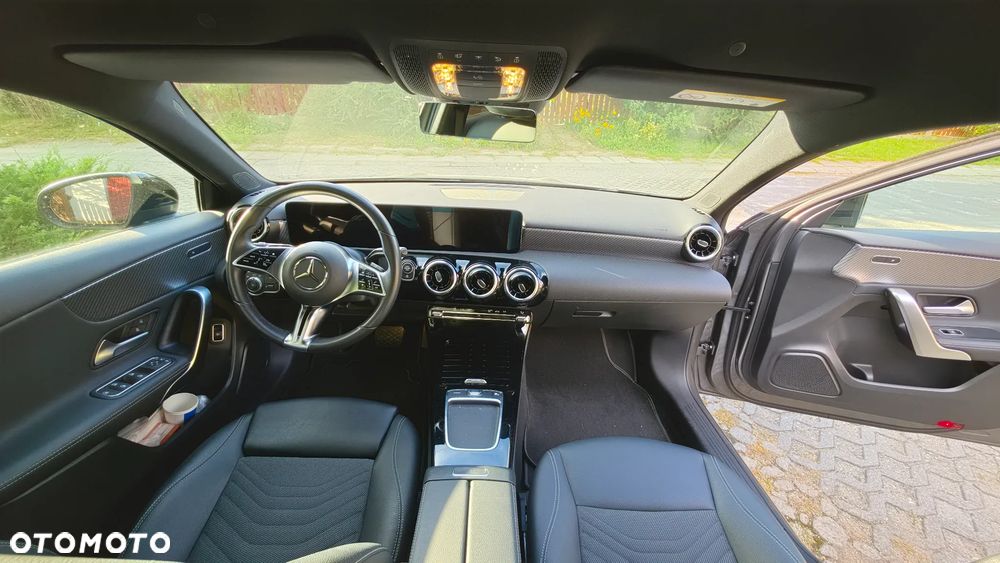 Mercedes-Benz Klasa A 200 Progressive 7G-DCT - 3