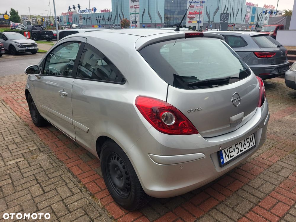 Opel Corsa - 8