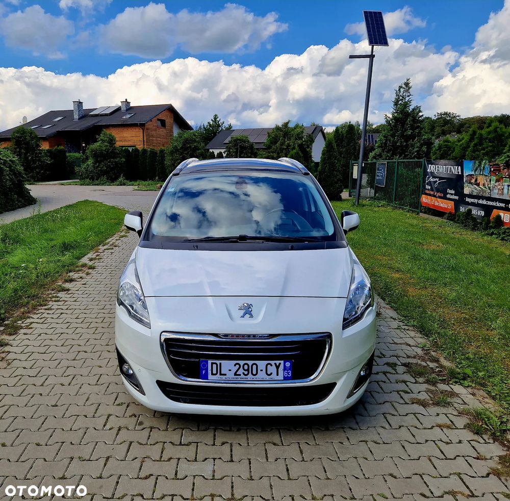 Peugeot 5008 - 1