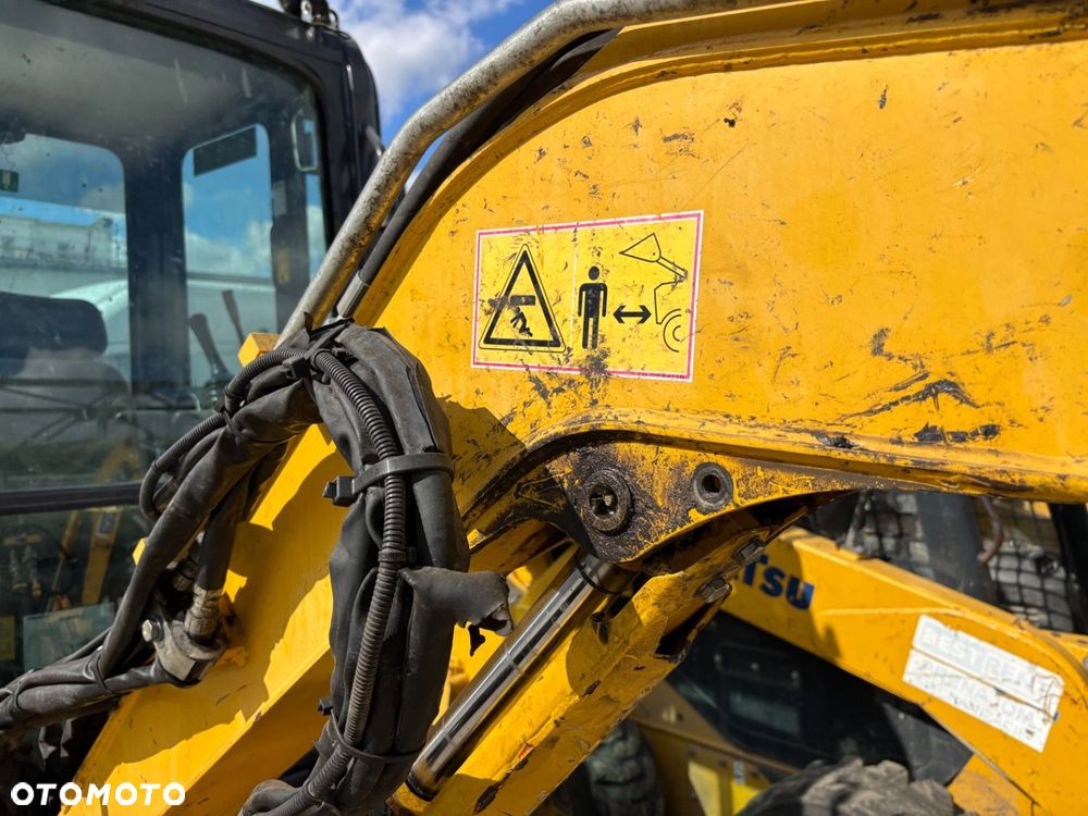 Komatsu Pc26 Mr-3 - 33