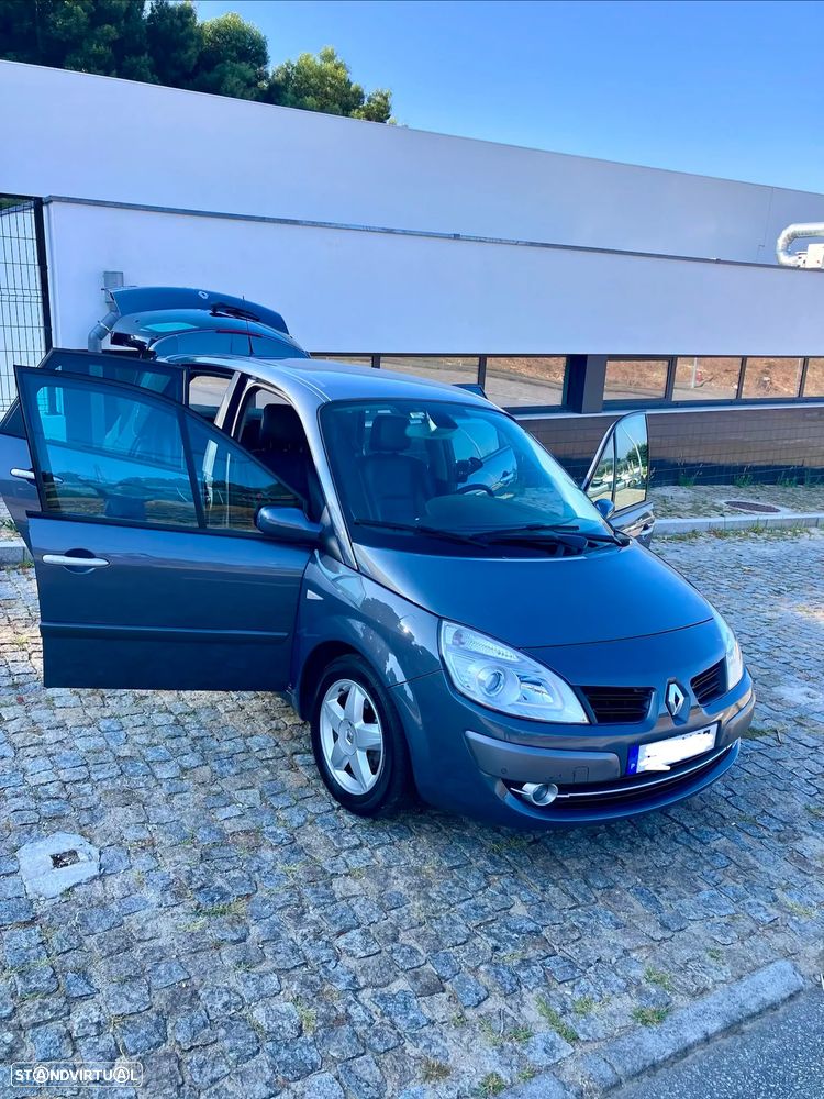 Renault Scénic 1.5 dCi Confort - 4