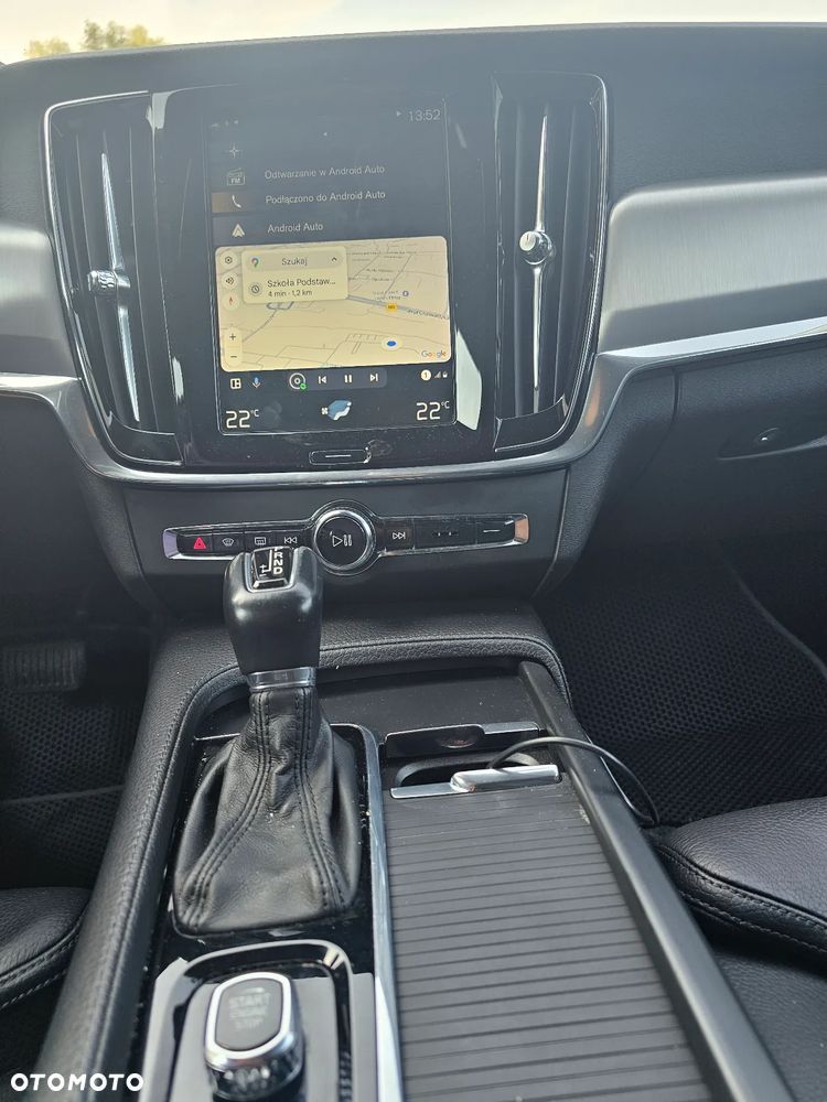 Volvo V90 D4 Momentum - 15