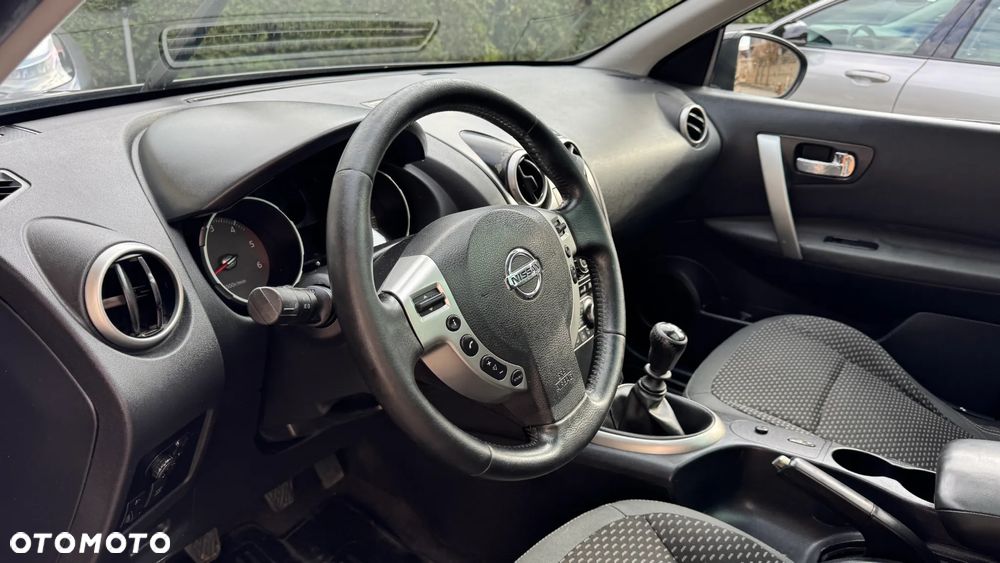 Nissan Qashqai+2 - 18