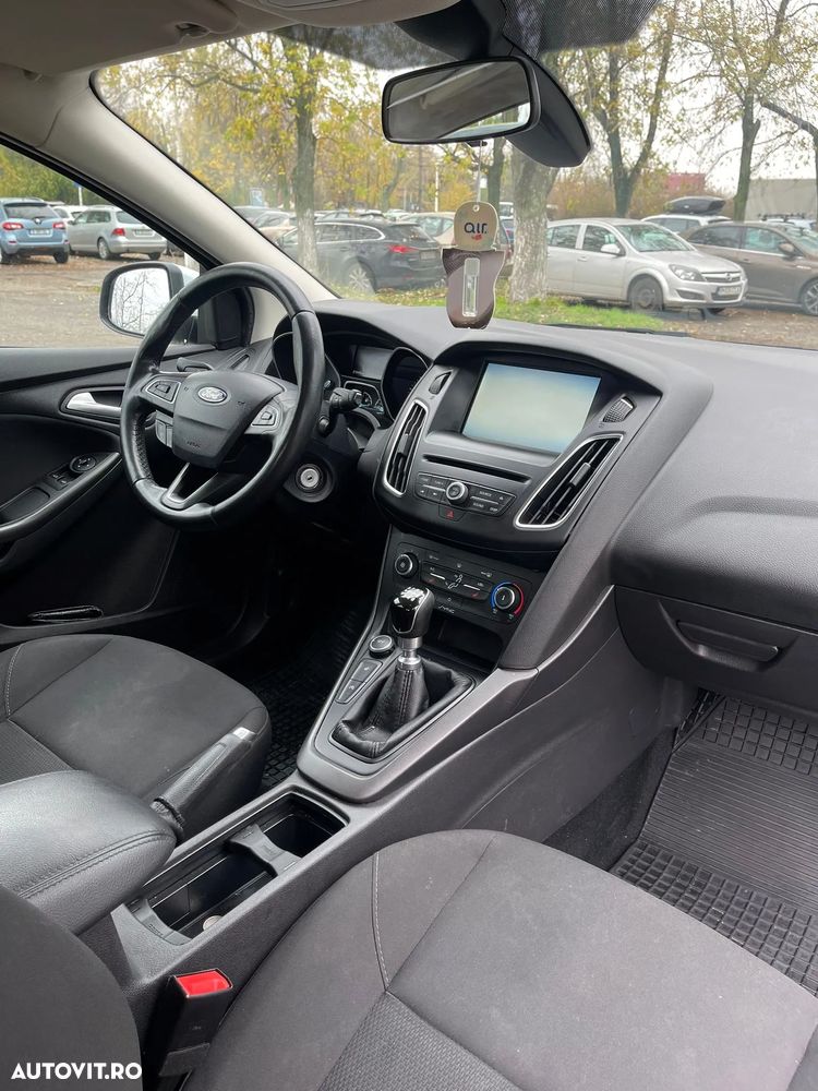 Ford Focus 1.5 TDCi ECOnetic 88g Start-Stopp-System Trend - 11