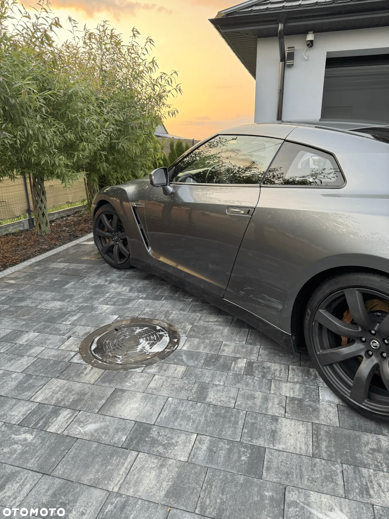 Nissan GT-R Black Edition - 4