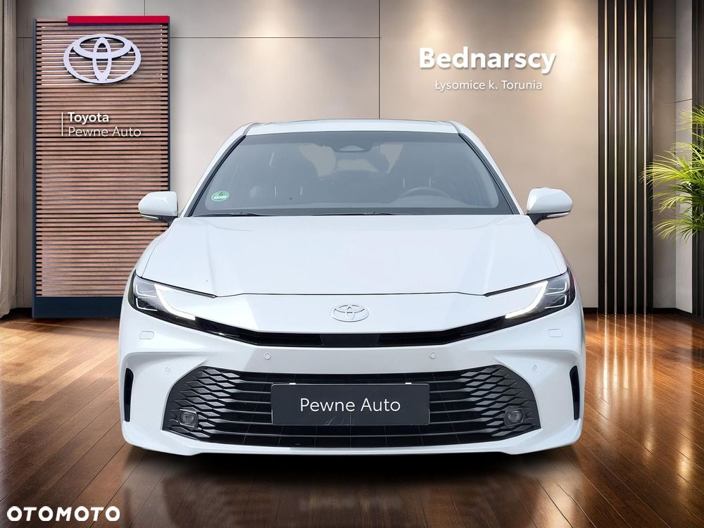Toyota Camry - 8
