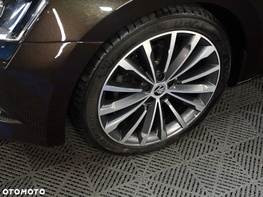 Skoda Superb 1.8 TSI L&K - 13