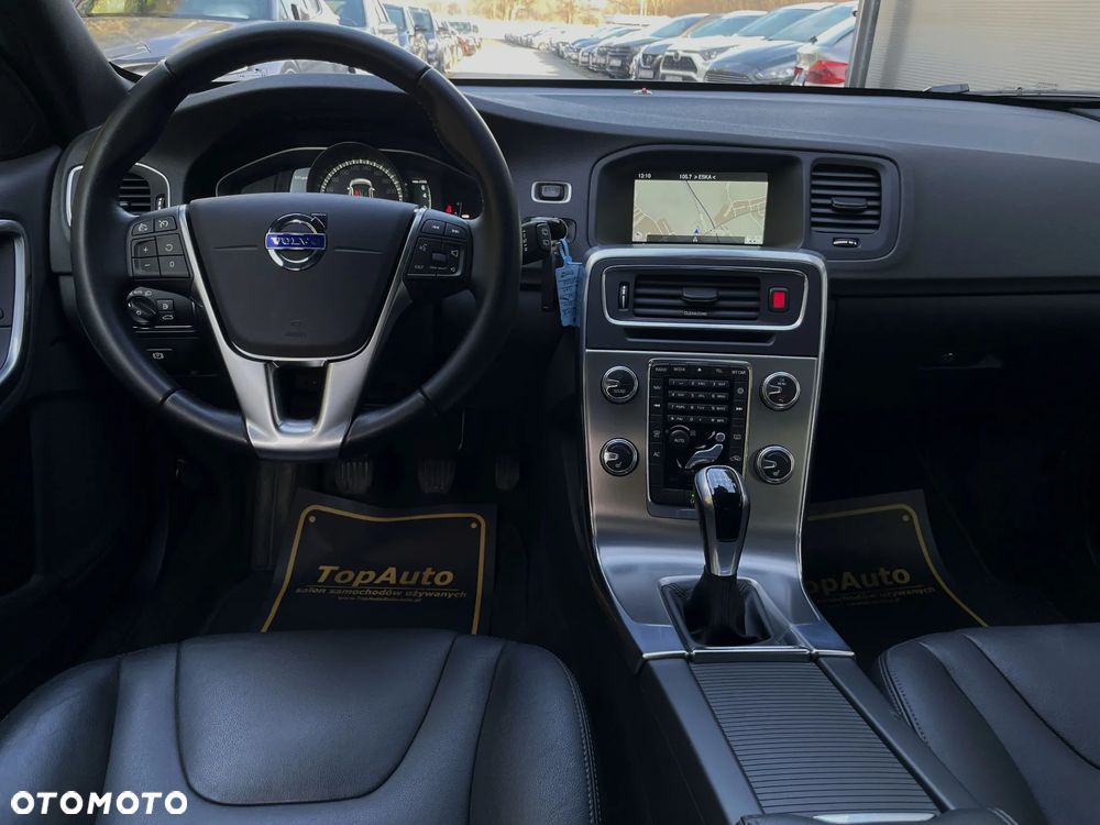 Volvo V60 T3 Summum - 33